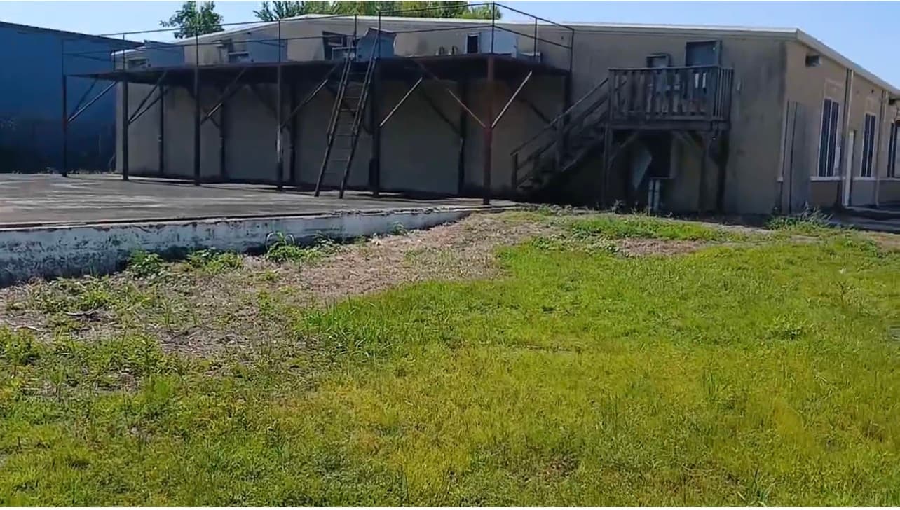 Correct rear — elevated slab & stairs